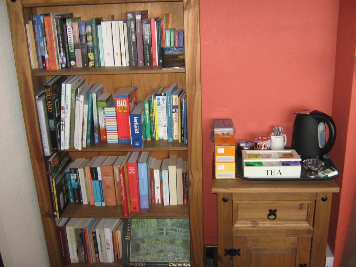 Отели типа «постель и завтрак» Slieve Elva B&B Лисдунварна-15