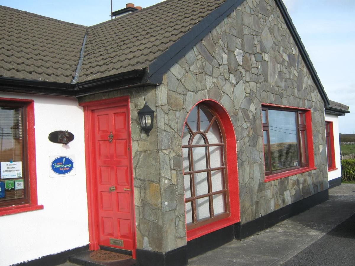 Отели типа «постель и завтрак» Slieve Elva B&B Лисдунварна-16
