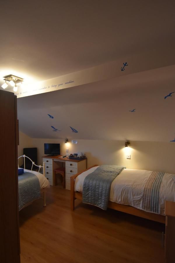 Отели типа «постель и завтрак» Slieve Elva B&B Лисдунварна