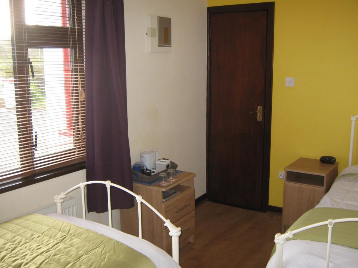 Отели типа «постель и завтрак» Slieve Elva B&B Лисдунварна-33