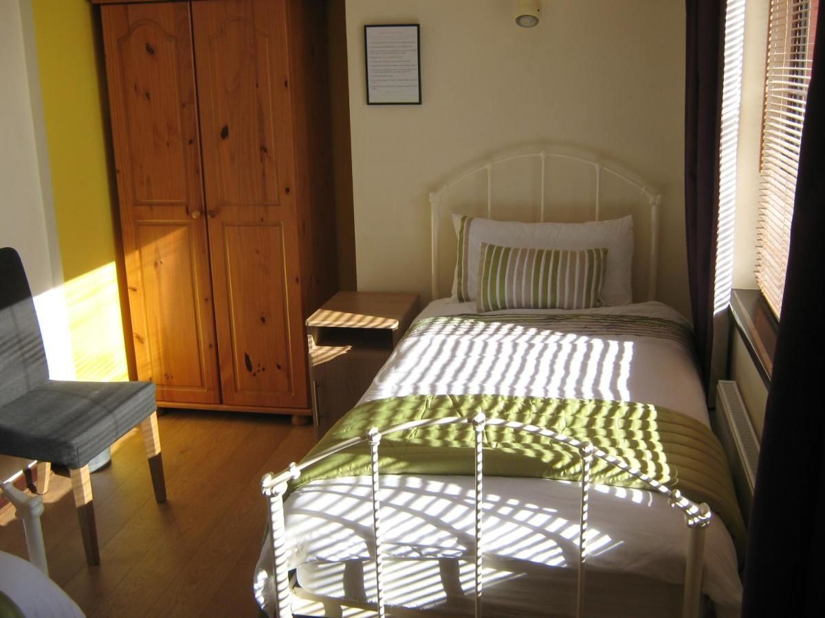 Отели типа «постель и завтрак» Slieve Elva B&B Лисдунварна-35