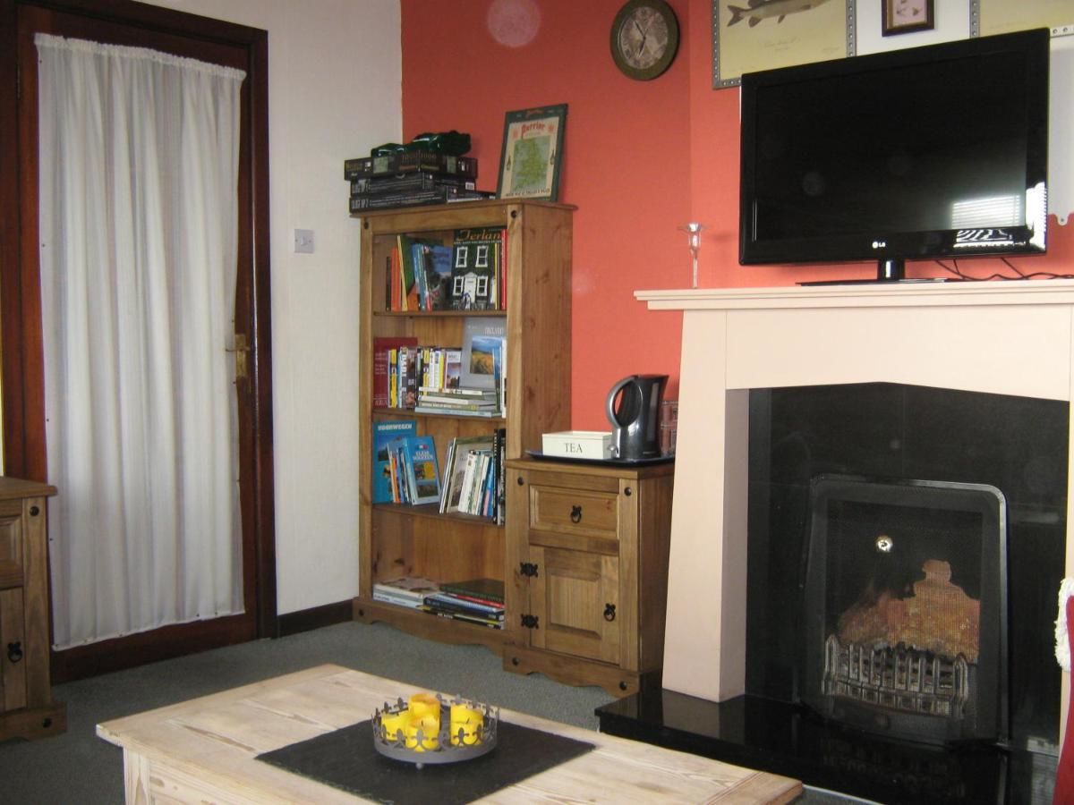 Отели типа «постель и завтрак» Slieve Elva B&B Лисдунварна-41