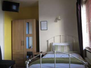 Отели типа «постель и завтрак» Slieve Elva B&B Лисдунварна Двухместный номер с 2 отдельными кроватями и собственной ванной комнатой-3